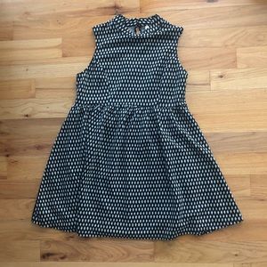 EUC Xhiliration mock neck dress. Size large